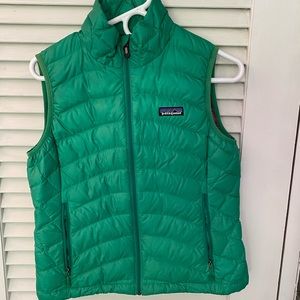 Women Patagonia down vest